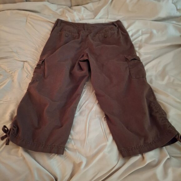 Carribean Joe Women's Brown Cargo Cropped Pants - Picture 8 of 9